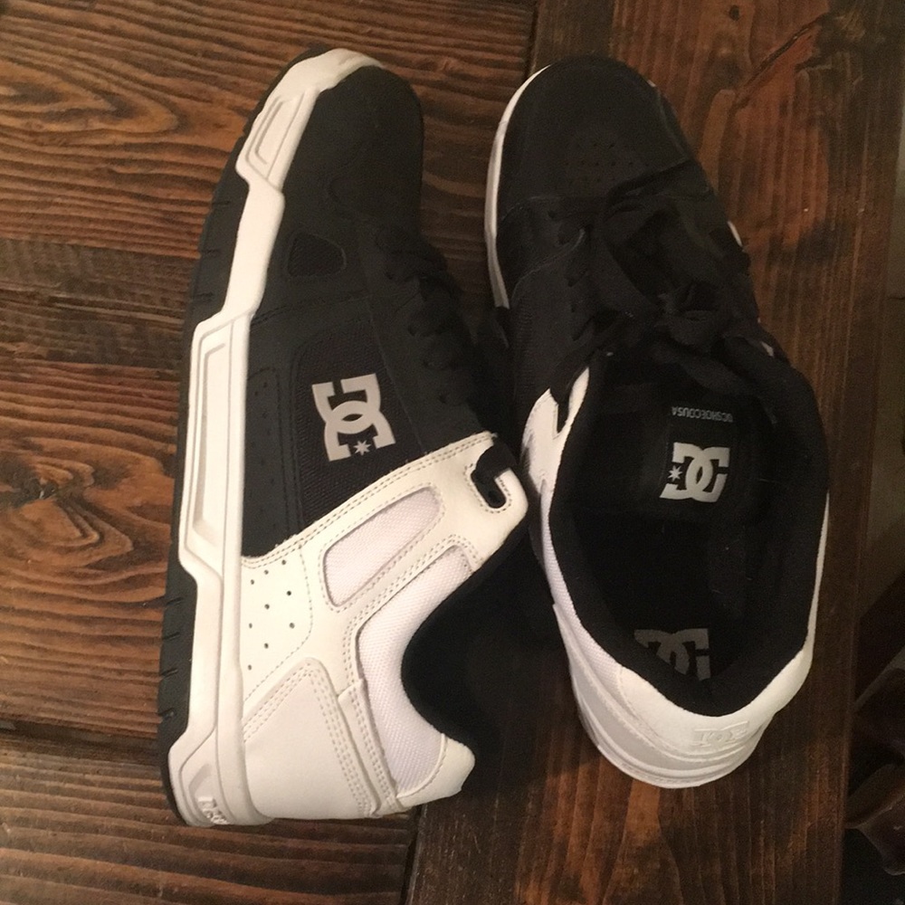 DC Stag size 12